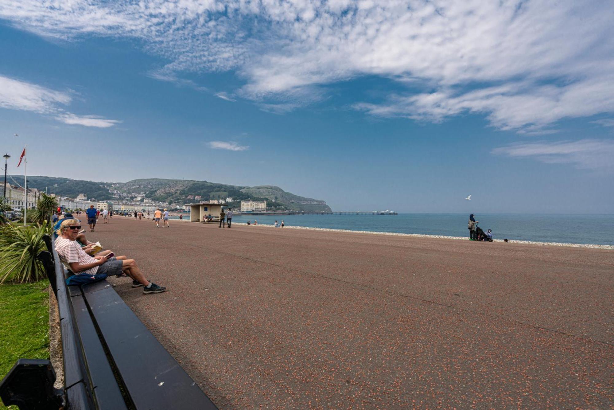 The Central Hotel Llandudno Exterior photo
